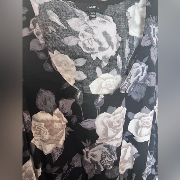 Aritzia Talula Floral Dress - Picture 3 of 4